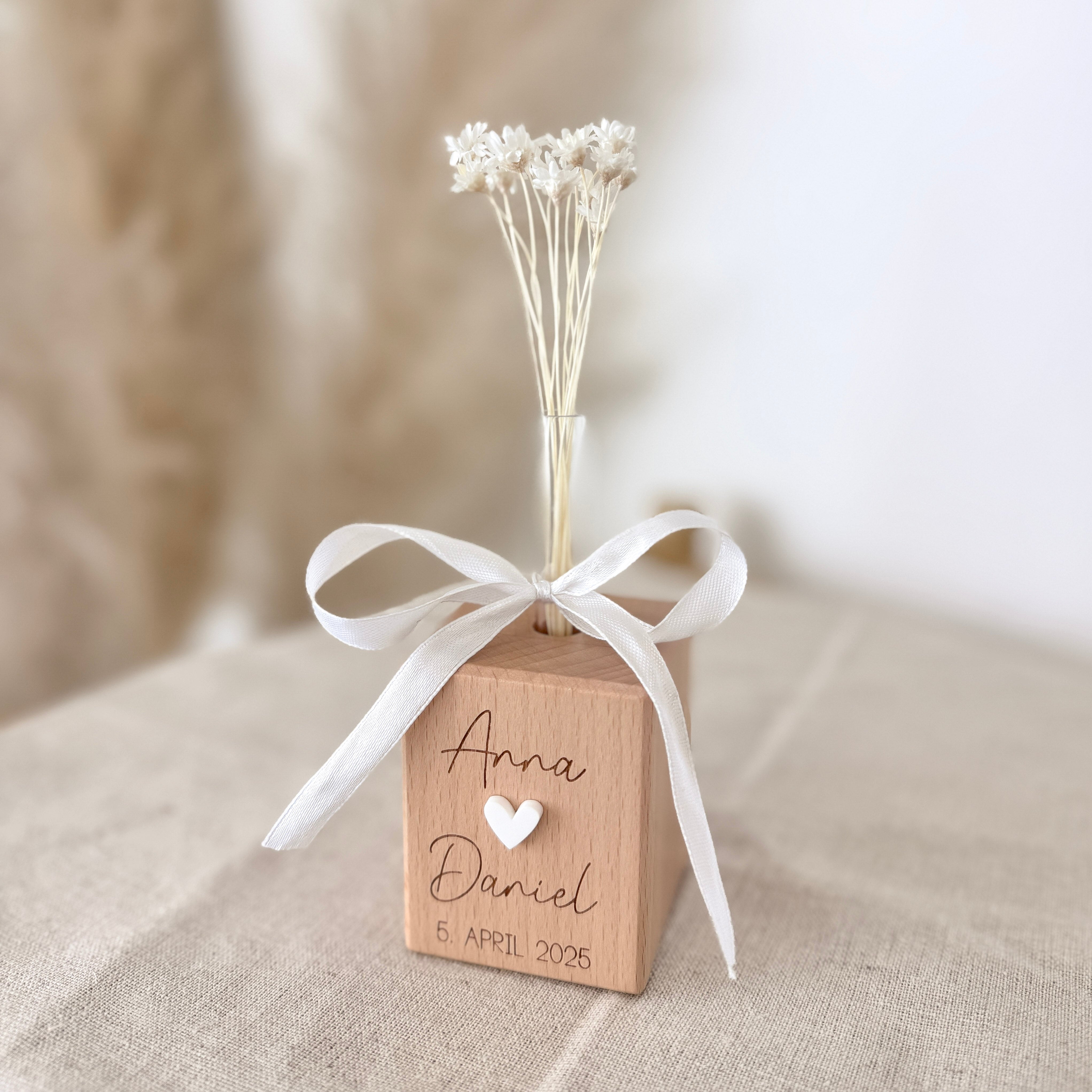 Holzvase mit Schleife · Hochzeit