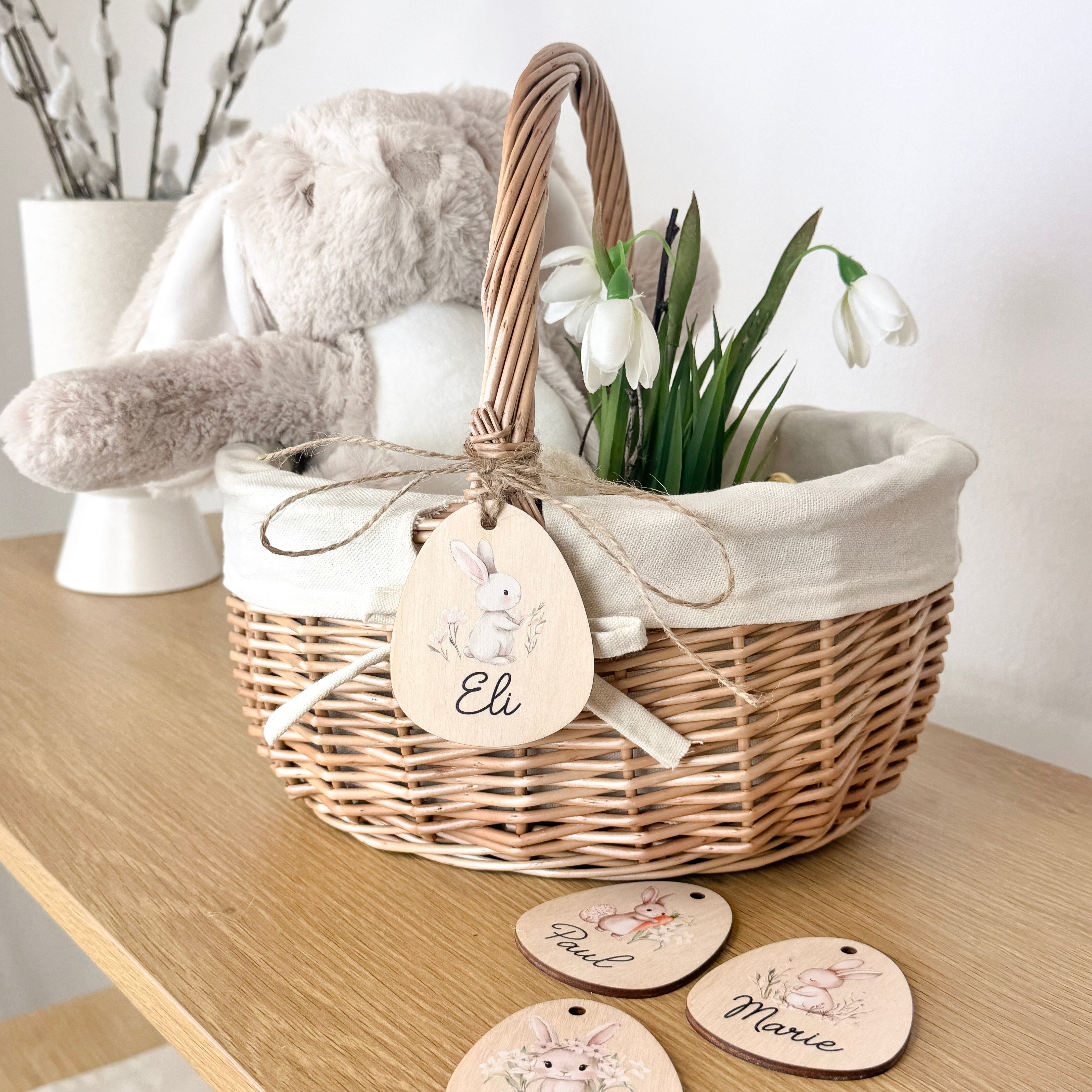 Osterkörbchen mit Osterei-Anhänger Holz · Wunschname