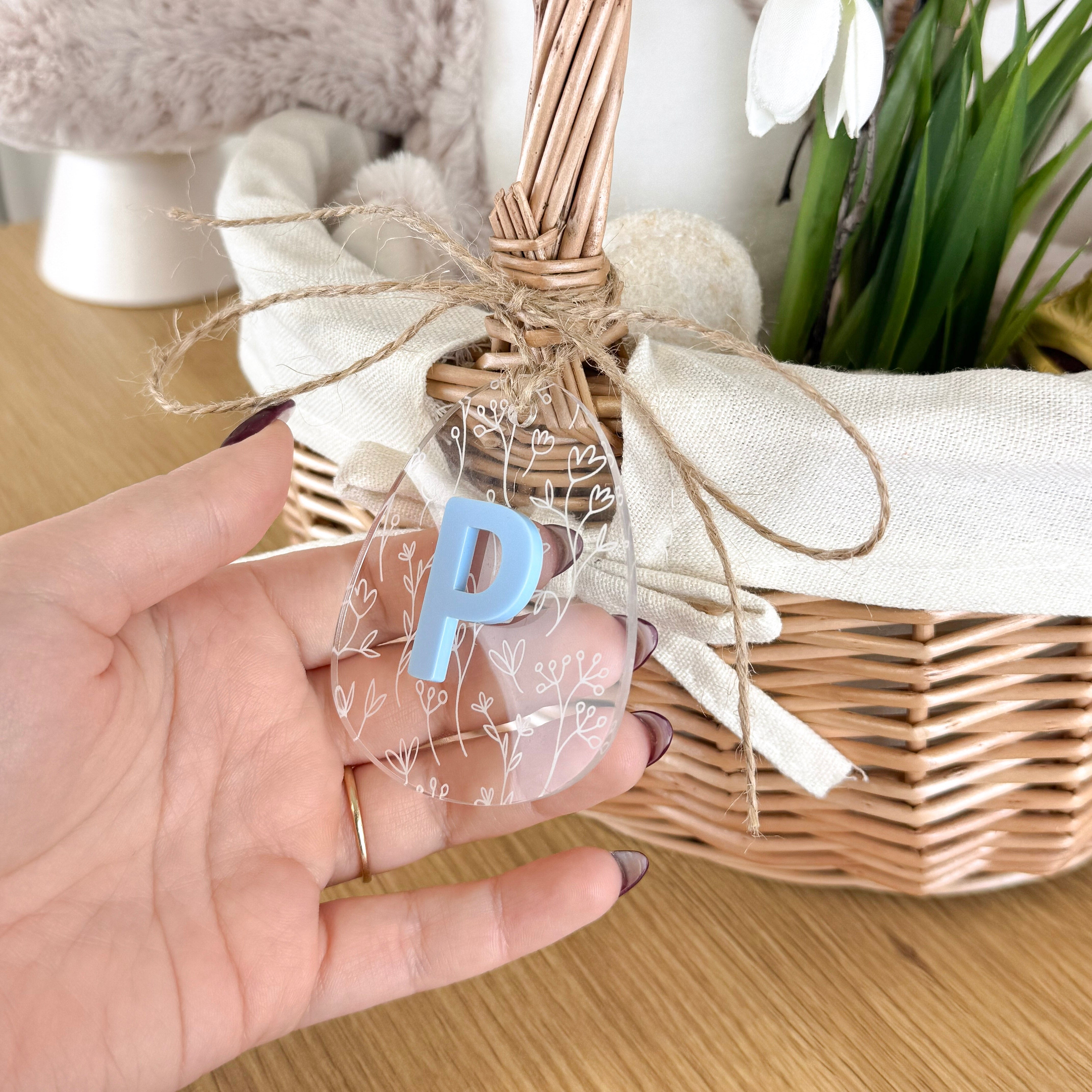 Osterkörbchen mit Osterei-Anhänger Transparent · Wunschname