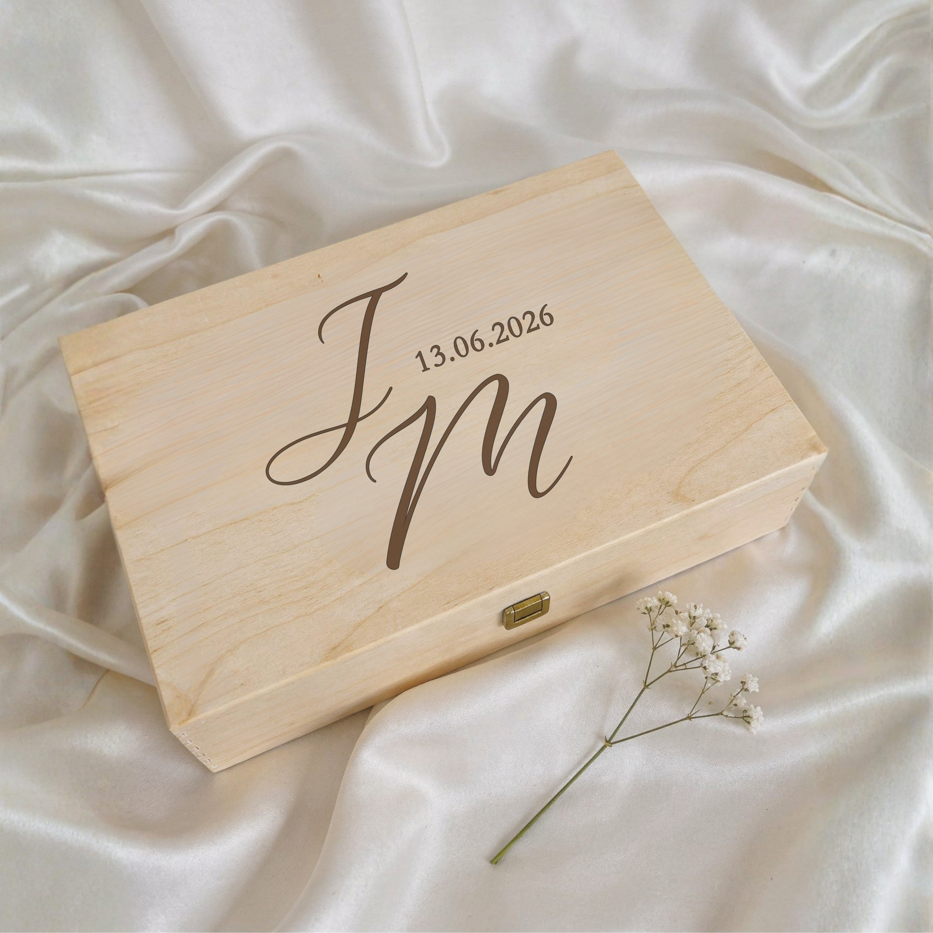 Erinnerungskiste · Initialen + Datum