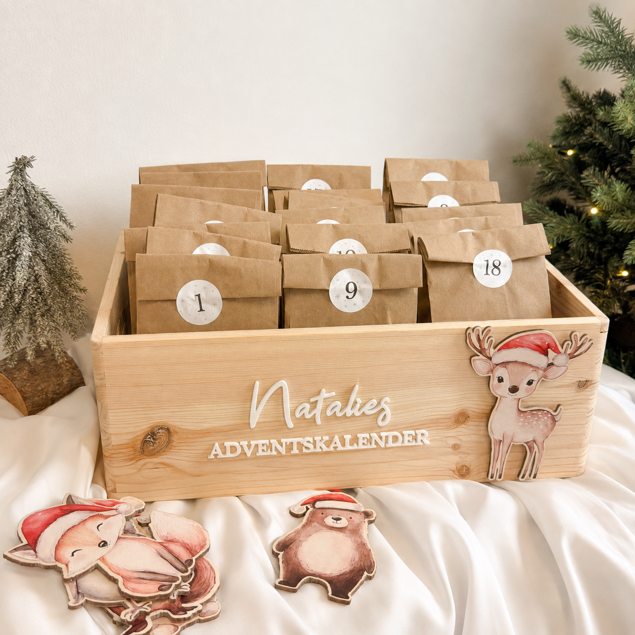 Adventskiste · Weihnachten (Name aus Acryl + Tier-Motiv)