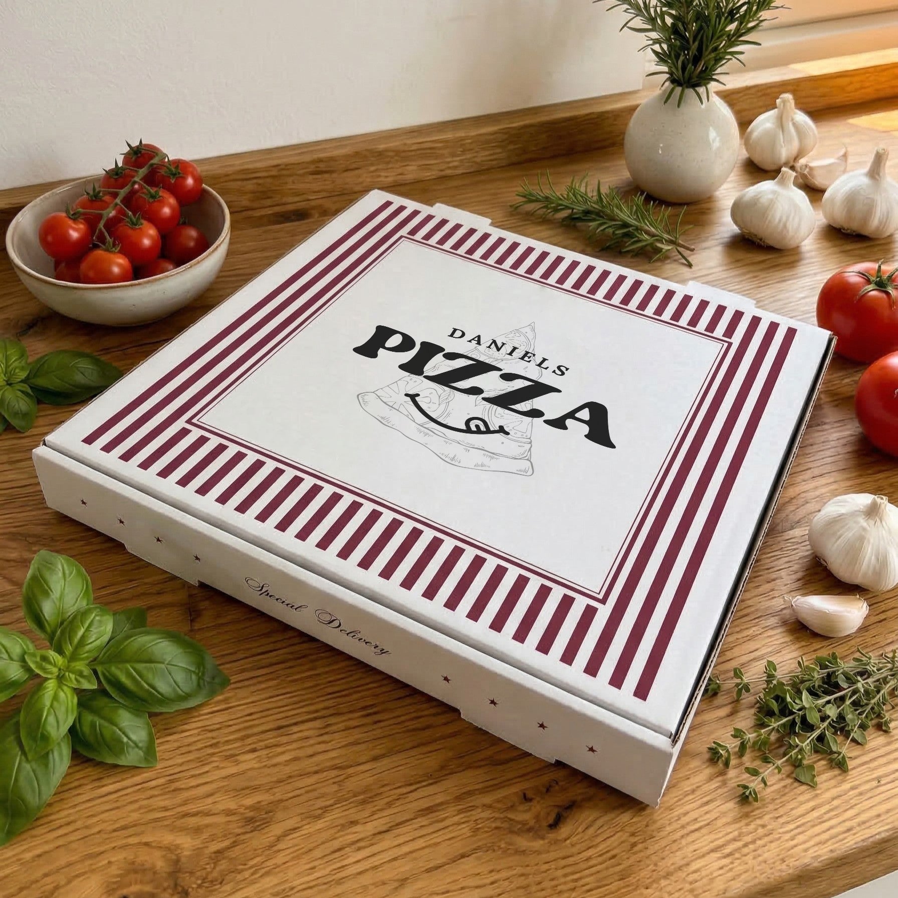Pizzabrett + Karton · Name + Smiley
