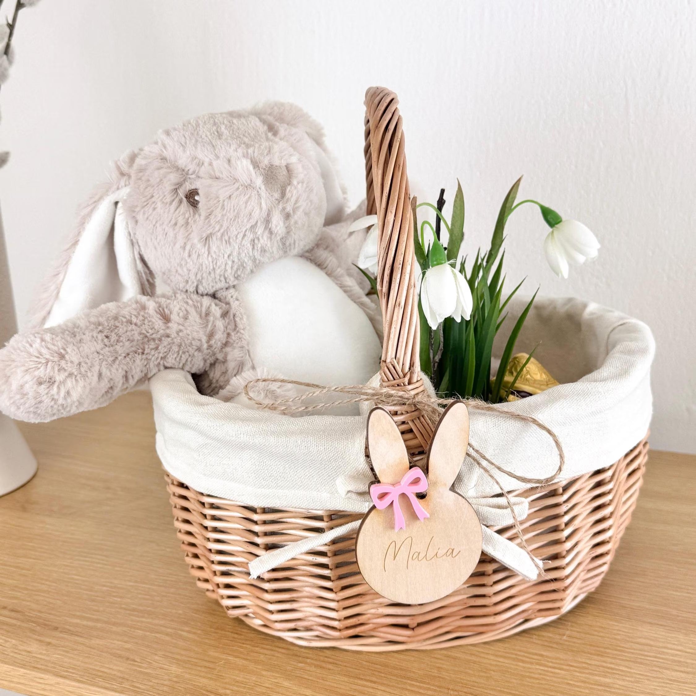 Osterkörbchen mit Hasen-Anhänger (Schleife/Fliege) · Wunschname