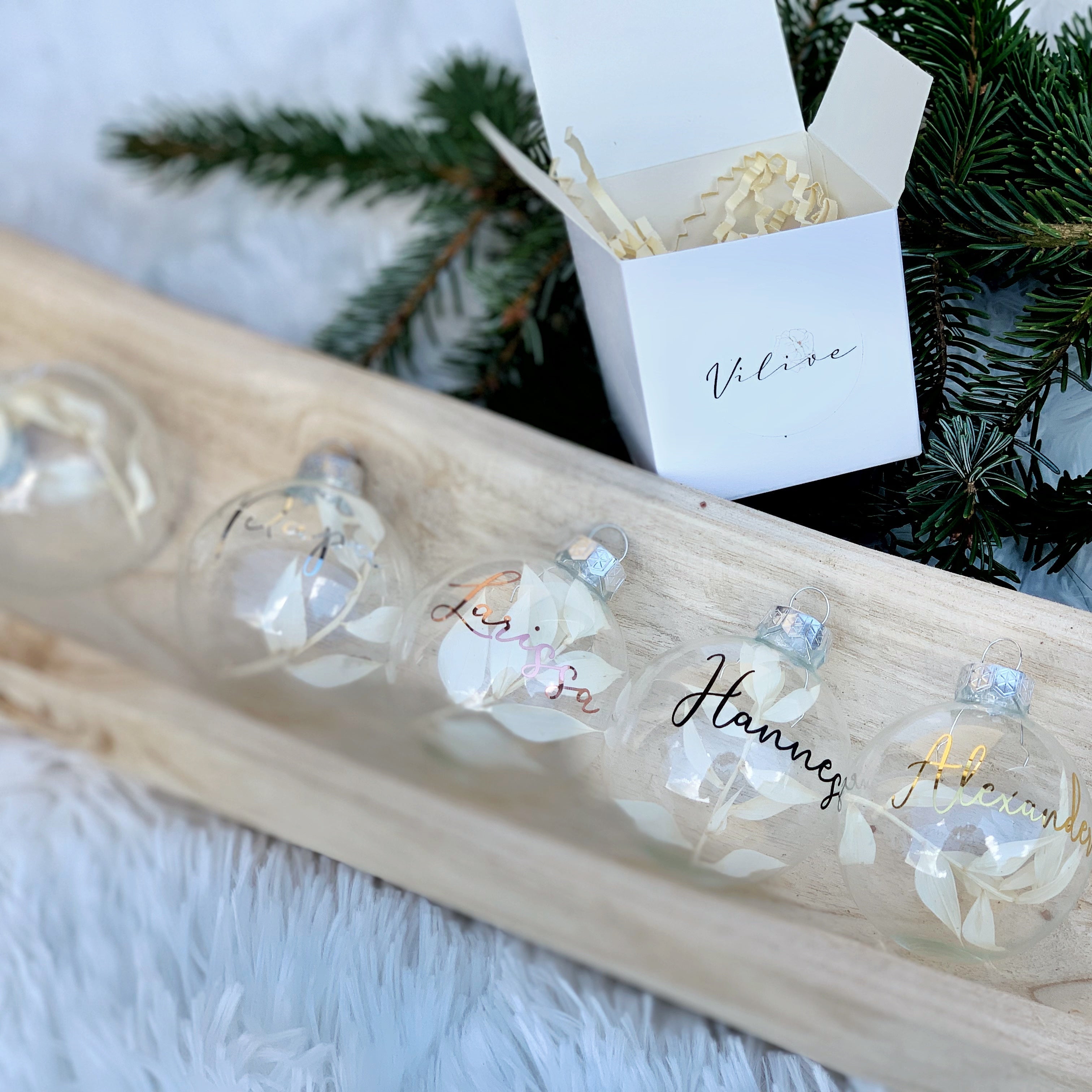 Weihnachtskugel mit Trockenblumen | Personalisiert