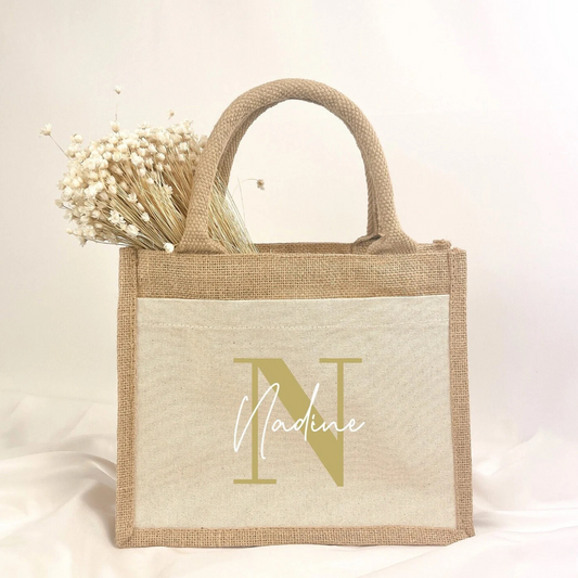 Jutetasche mit Initial und Namen