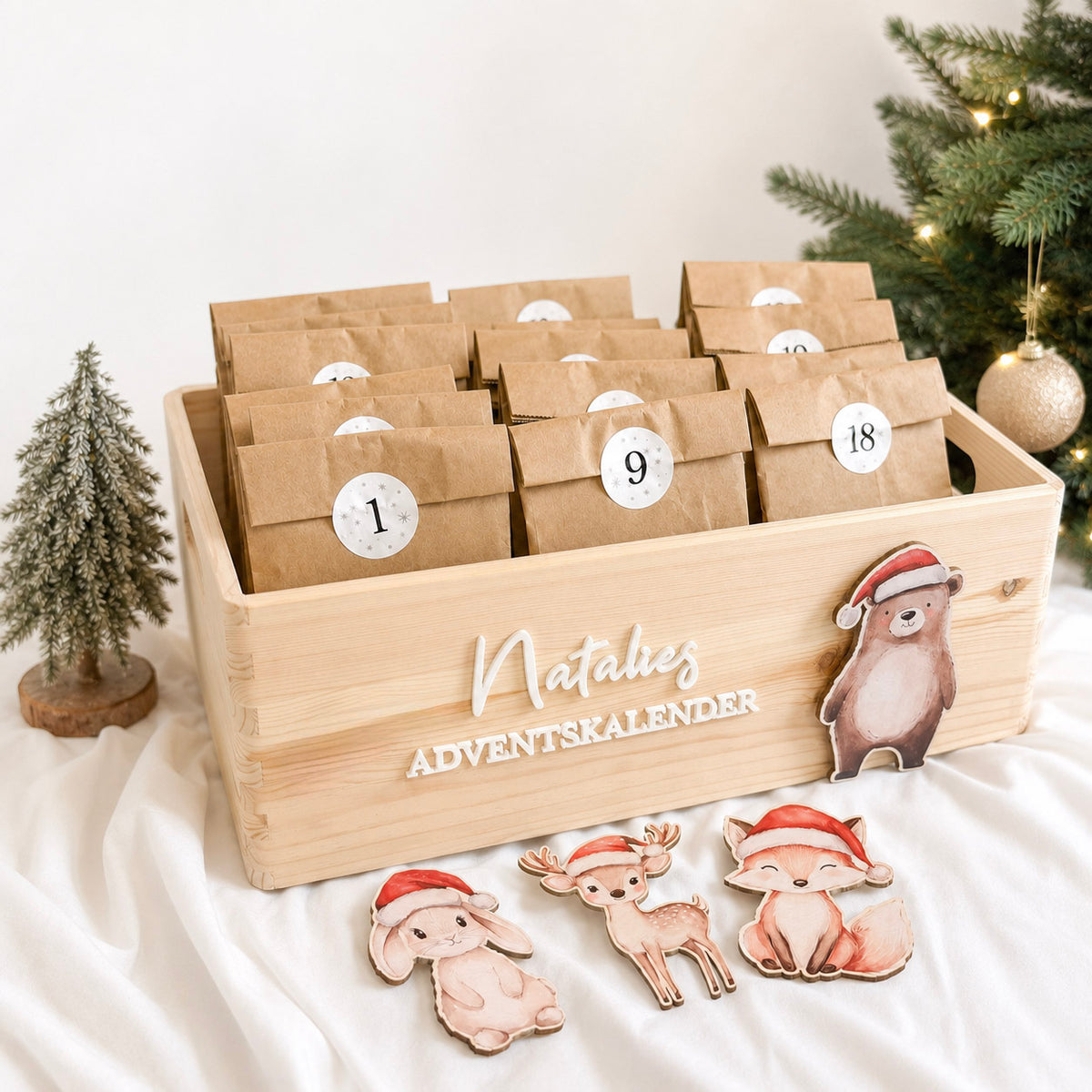 Adventskiste · Weihnachten (Name aus Acryl + Tier-Motiv)