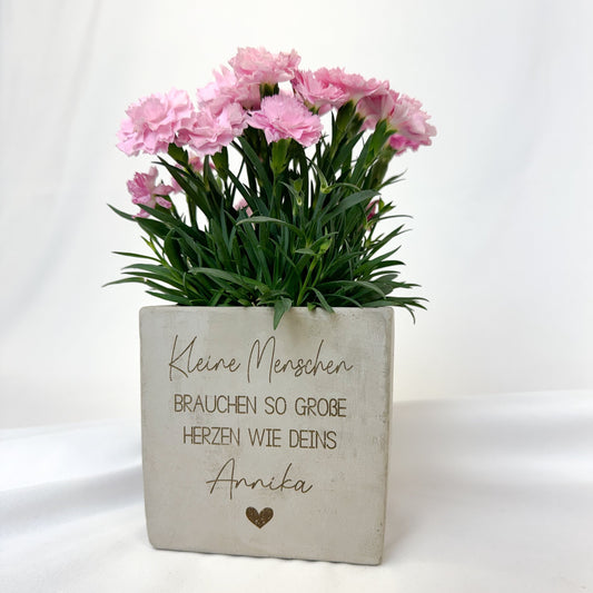 Blumentopf personalisiert Erzieherin