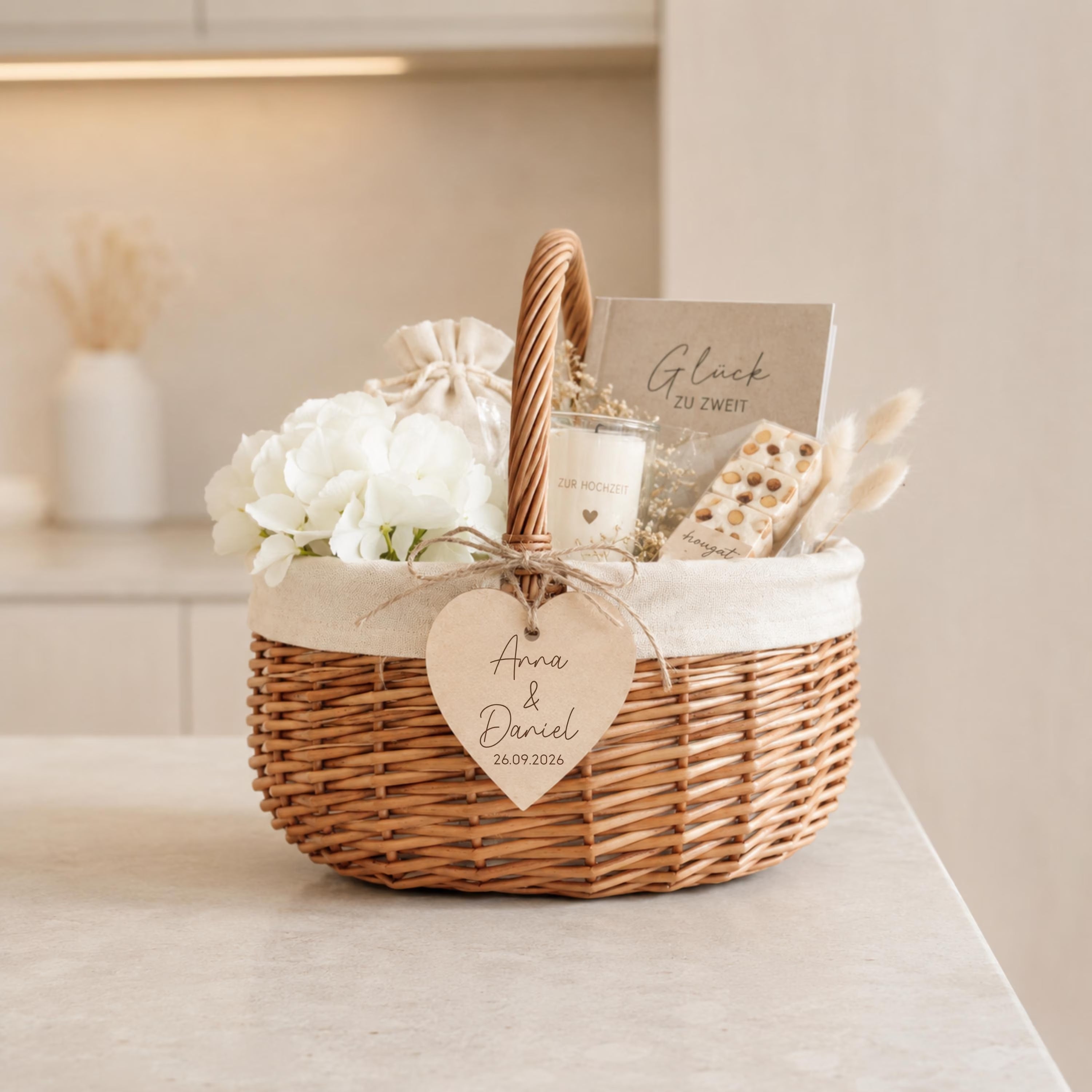 Körbchen mit Anhänger · Hochzeit, Namen & Datum